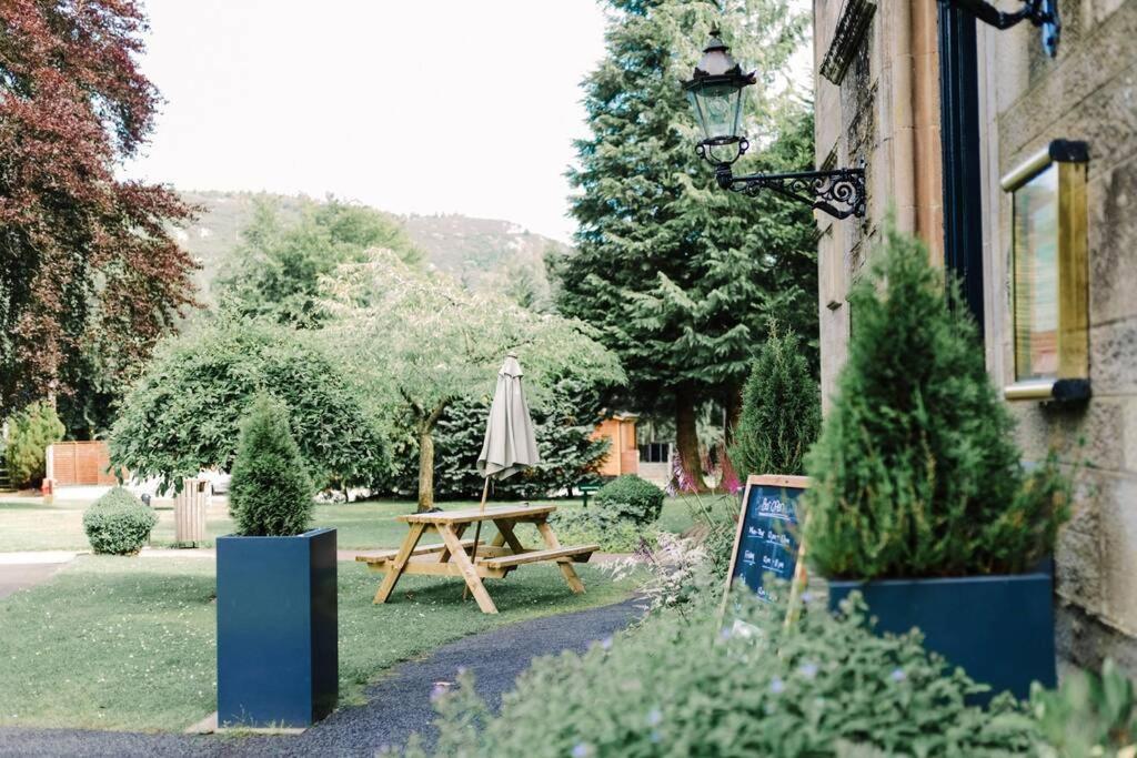 Atholl Apartment - A Unique Apartment In Countryside Park With Wifi And Access To Pool And Bar パース エクステリア 写真