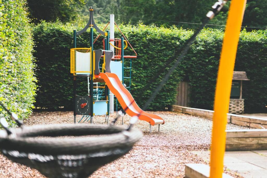 Atholl Apartment - A Unique Apartment In Countryside Park With Wifi And Access To Pool And Bar パース エクステリア 写真